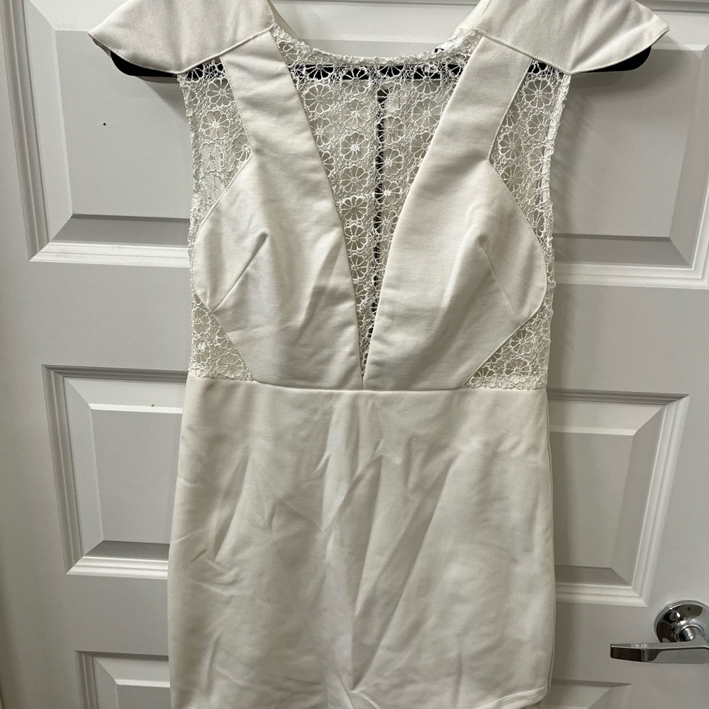 Sabo Skirt Cream Sheath Dress with Plunge Neckline and Cap Raglan Sleeves